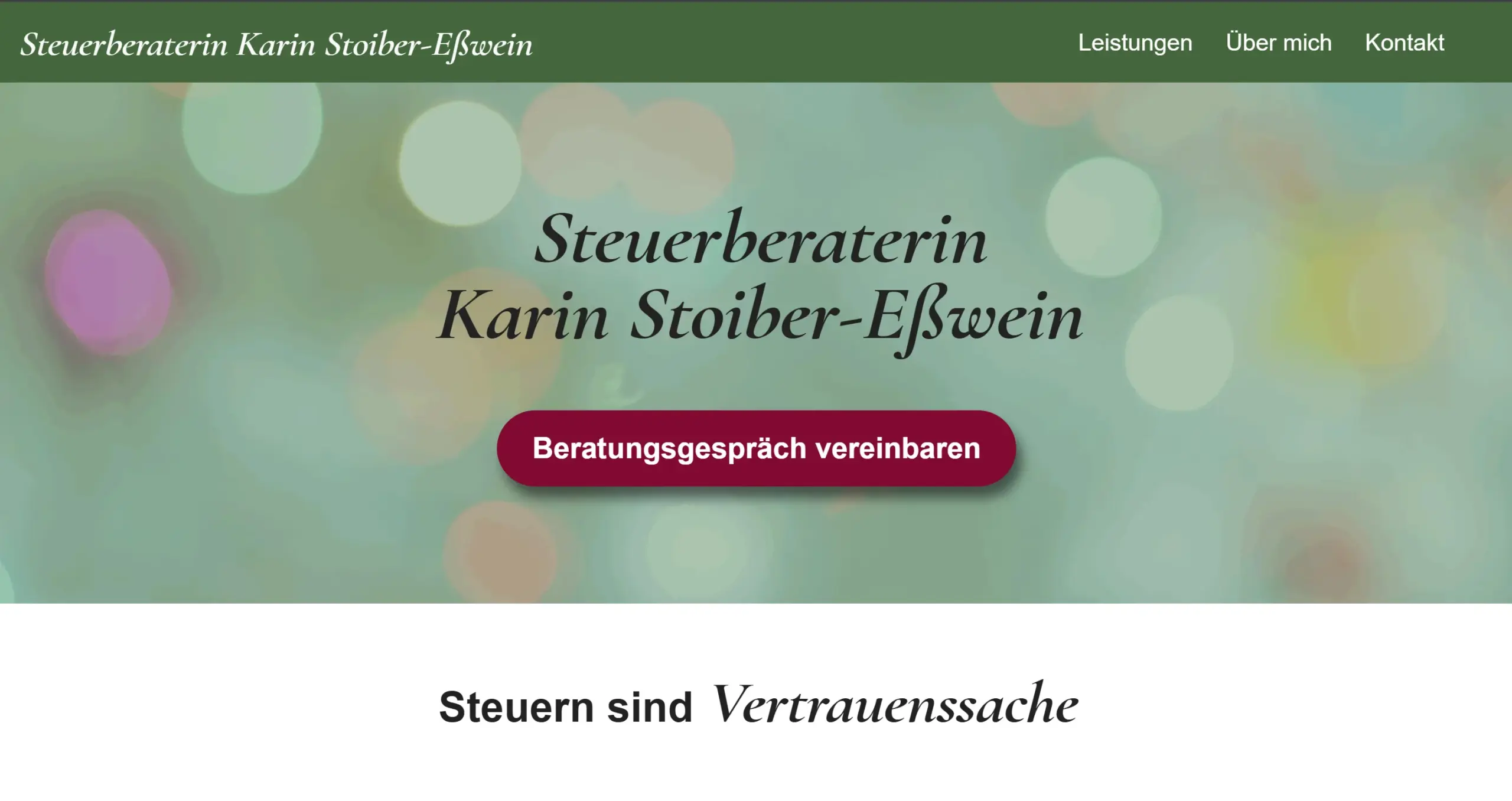 Modernes Website Hero Layout mit professioneller Dienstleistungspräsentation und zentralem Call to Action.