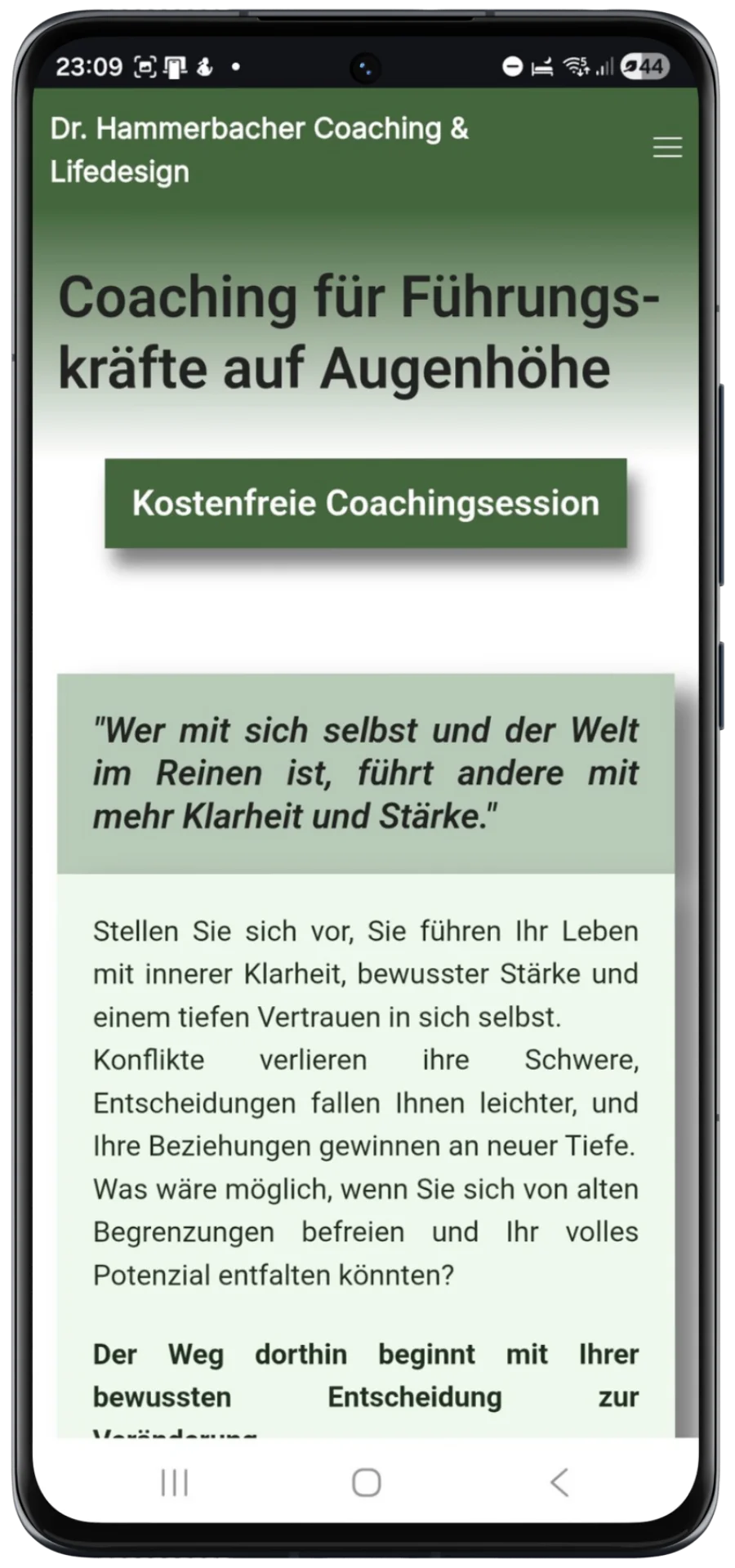 Mobiler Hero-Bereich eines Coaching-Angebots mit Fokus auf Klarheit, Selbstführung und innerer Stärke